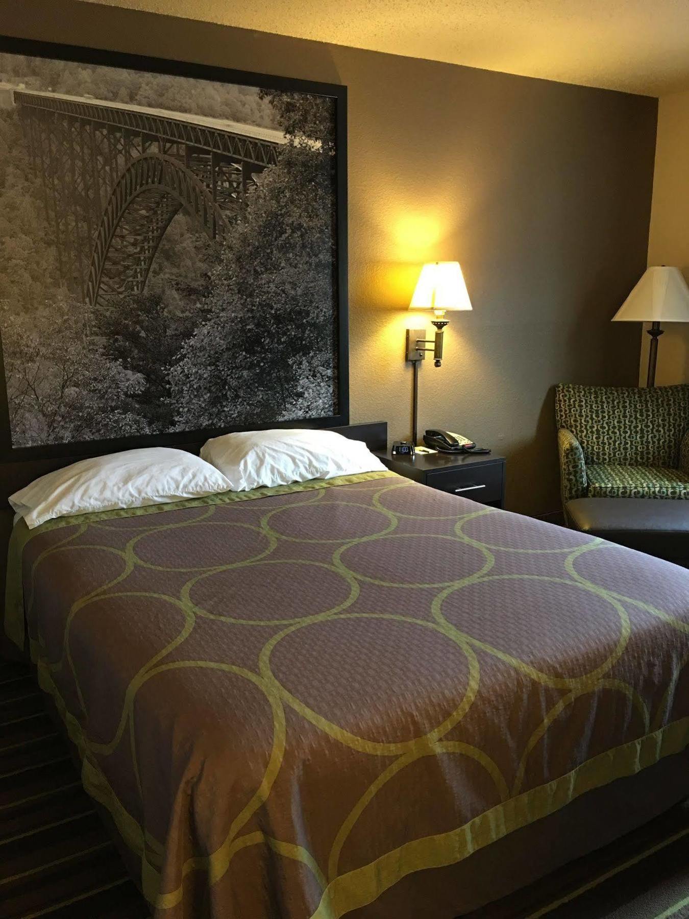 Hotel Super 8 By Wyndham Weston Wv Zewnętrze zdjęcie